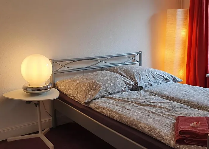 2 Great Near Hans Albers Platz Apartment